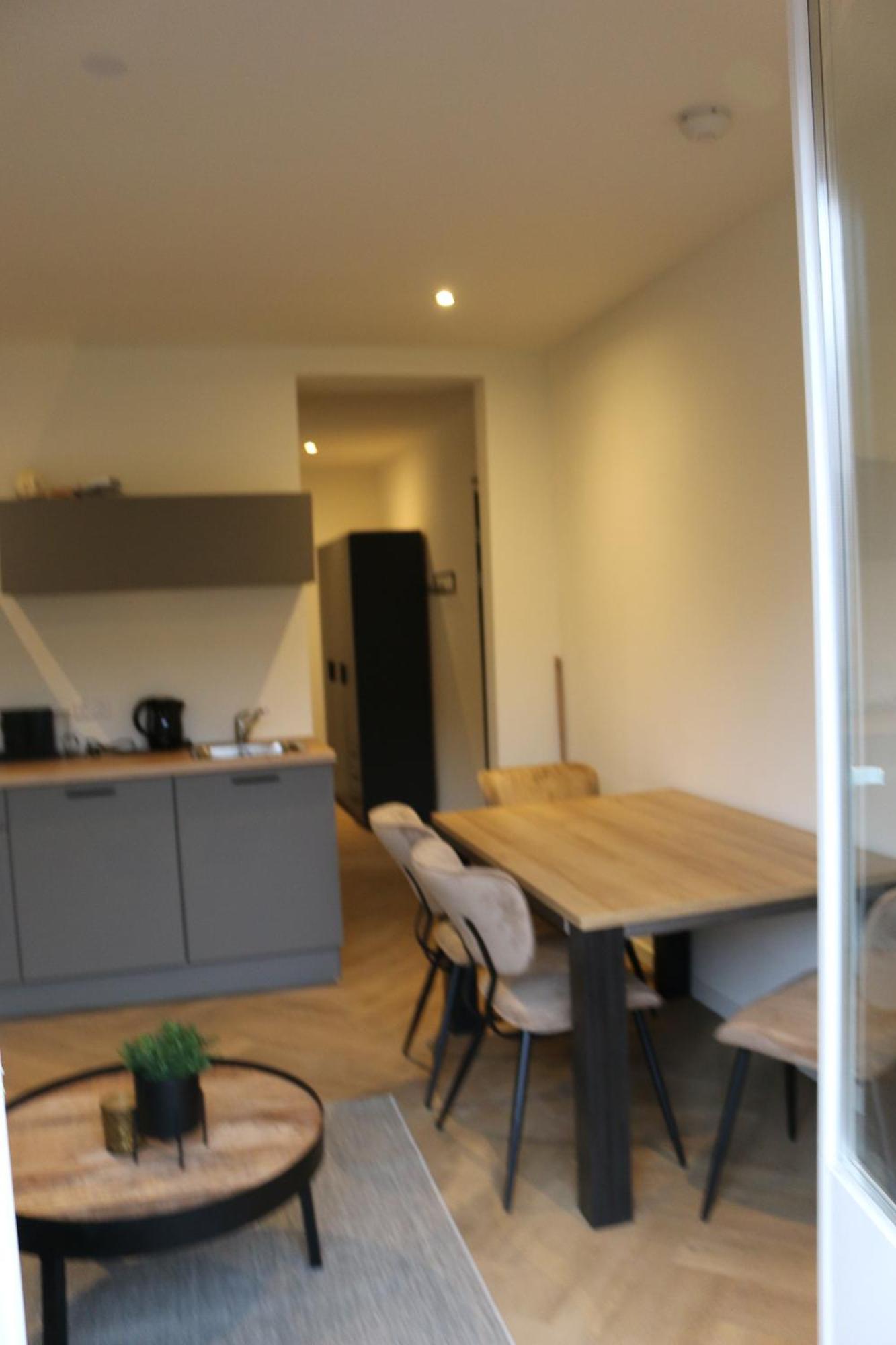 Luxeliving-studio C Apartment